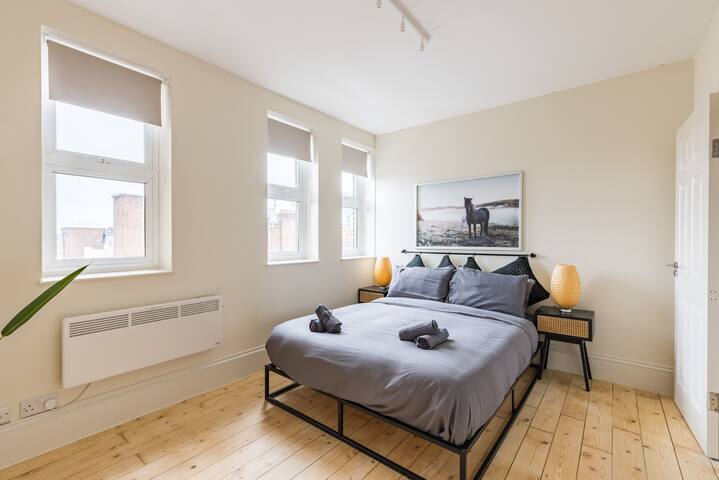 Zero Airbnb Fee – 4 Bed Penthouse in Shoreditch gallery image 4
