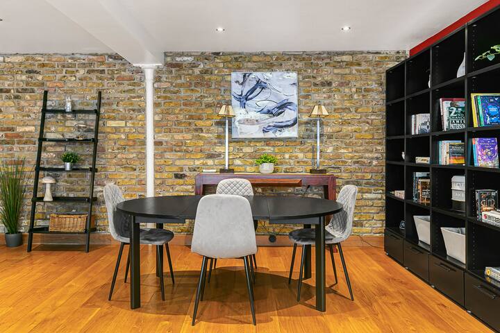 Stylish Home | Next To Paddington Station gallery image 5