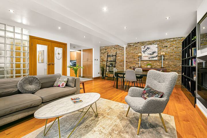 Stylish Home | Next To Paddington Station gallery image 2