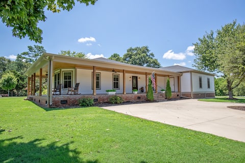 Cedar House - Excellent for Groups & Long Stays