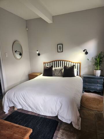 No 4 Life at Sea – Charming Coastal Getaway gallery image 5