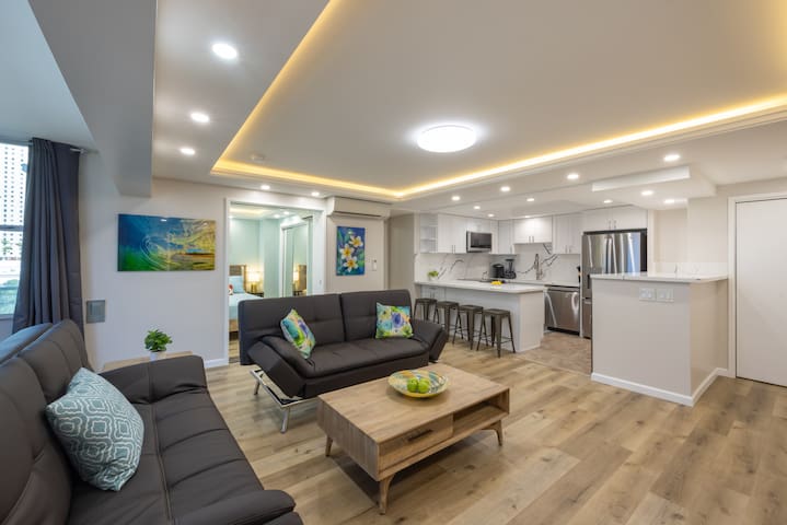 Spacious, so close to beach, washer dryer parking