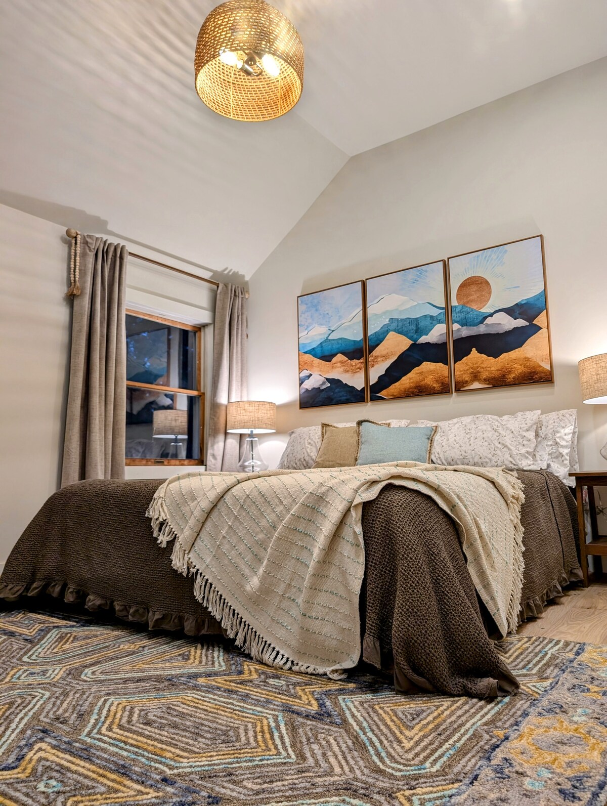 Beautiful large king bedroom