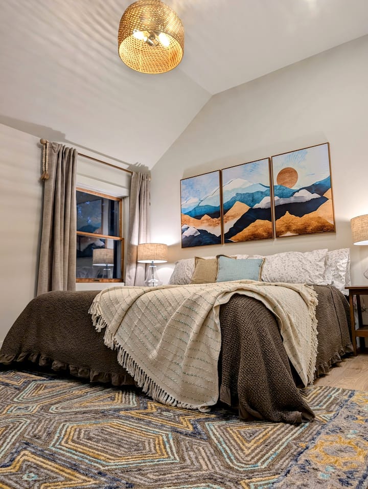 Beautiful large king bedroom