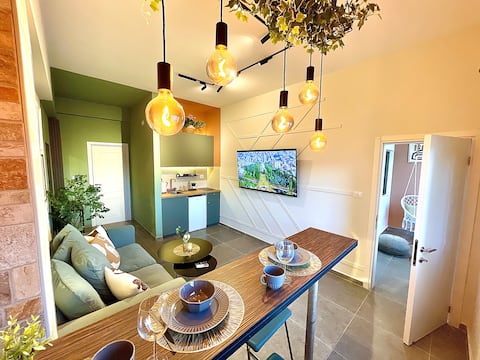 Designer Jacuzzi Apartment — 2