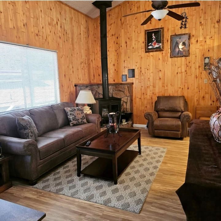 Cozy Ruidoso Retreat - Ruidoso, NM