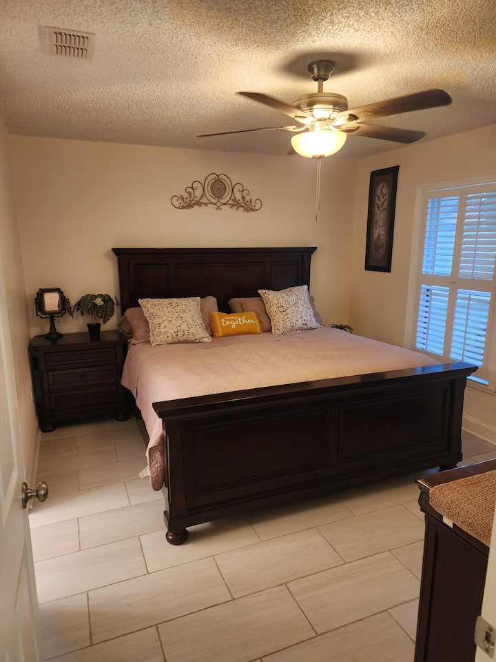 Master bedroom includes a King bed with private access to a full bathroom and walk-in-closet. There is a Pack N Play Crib (with sheets), and a highchair located in the walk-in closet AND a Roku Smart TV for you to access all of your favorite apps. 