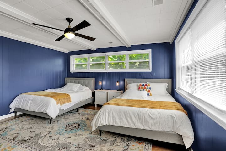 Საძინებელი 4 (2 Queen Beds)