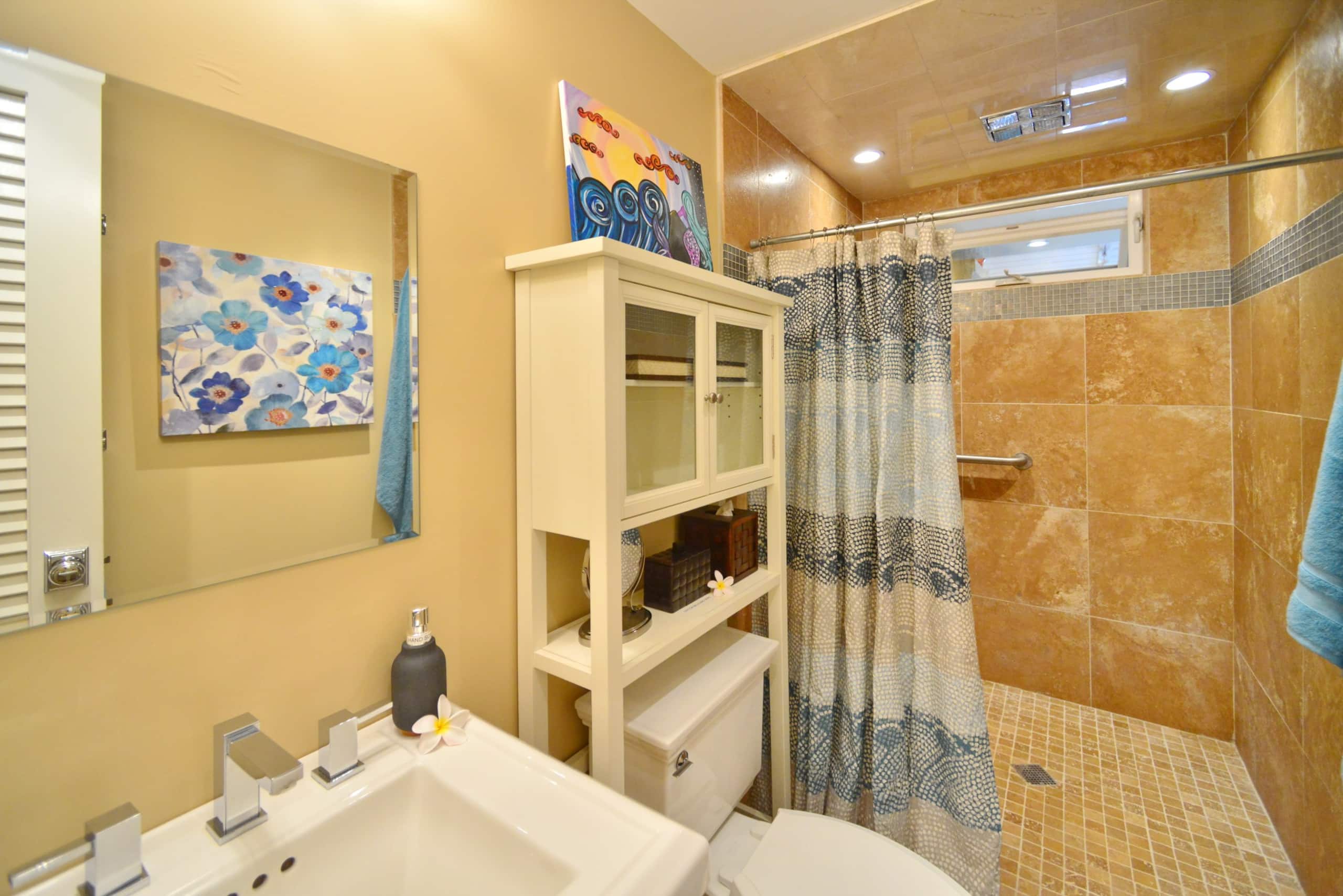 Condo in Kihei · ★4.95 · Studio · 1 bed · 1 bath - Image 9