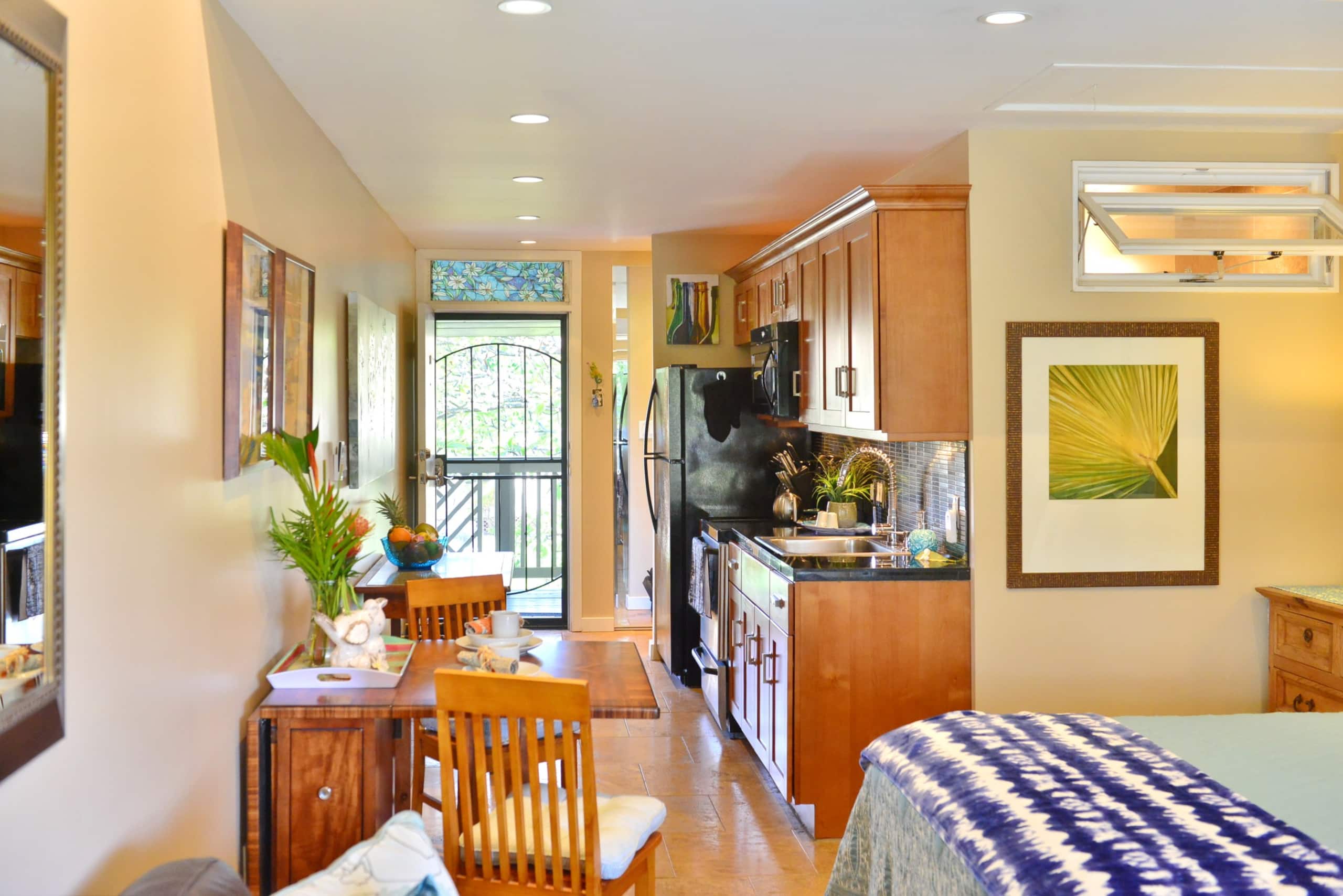 Condo in Kihei · ★4.95 · Studio · 1 bed · 1 bath - Image 17