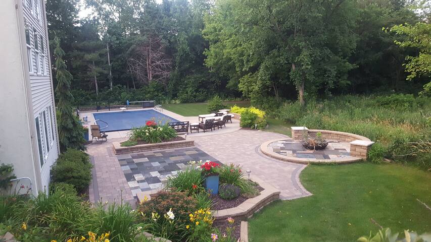 “Serenity” A Luxurious Retreat gallery image 4