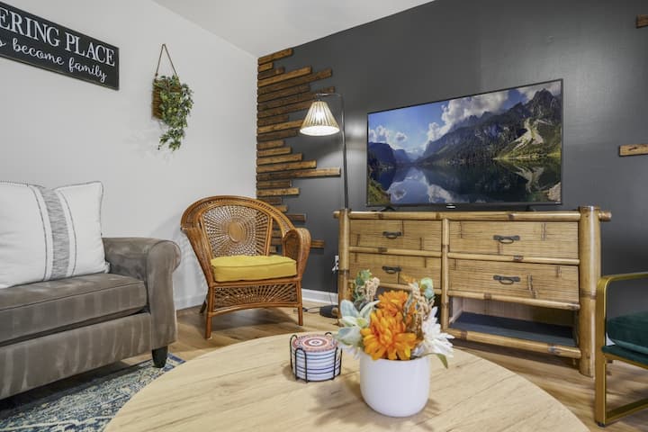 Fun Escape/game Room, Climbing Wall & King Bed! - ファイエットビル, NC