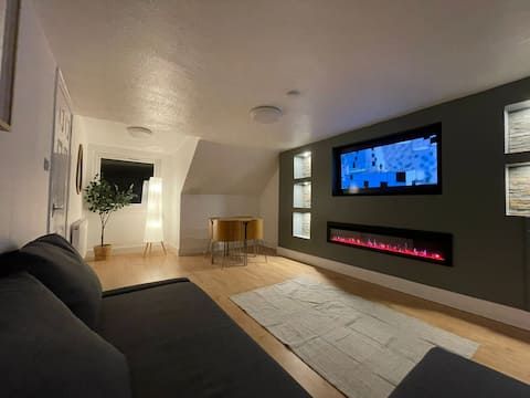 Largs Seafront 2 bedroom Apartment