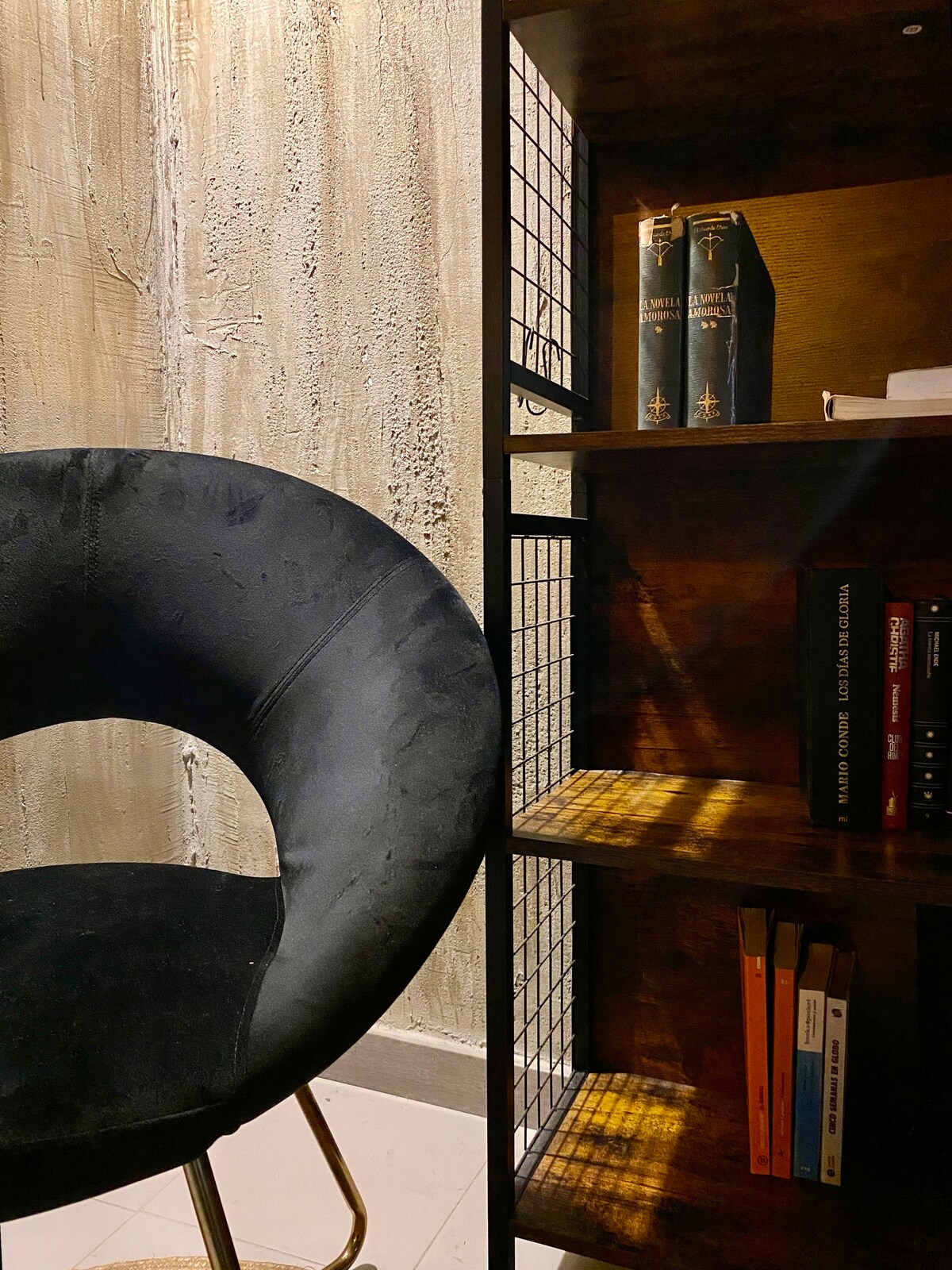 Popular Airbnb listing: Industrial stylish studio in El Putxet I El Farró