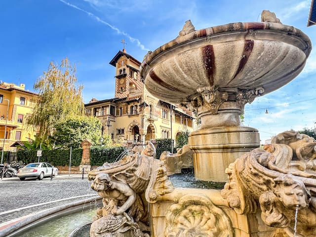 Coppedè Lovely Apartment gallery image 2