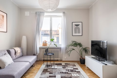 Top Airbnb: Spacious & luminous, trendy area in Punavuori