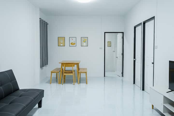 Eco House(2-5pax)near Robinson Banchang,ban Chang - Ban Chang
