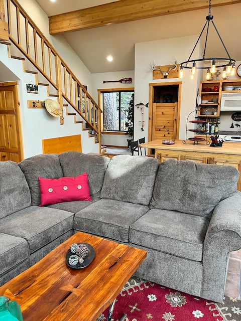 Spacious Mountain Retreat