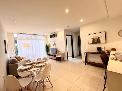 Prime 2BR:Pool&Downtown SantaAna