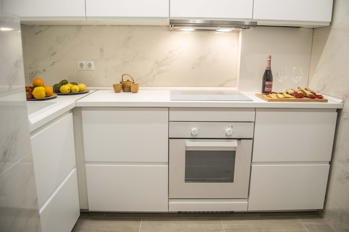 Anuncio de Airbnb popular: Modern apartment near the sea en Sant Adrià De Besòs