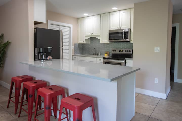 Dive Into Comfort – 2br Key Largo Retreat - Key Largo, FL