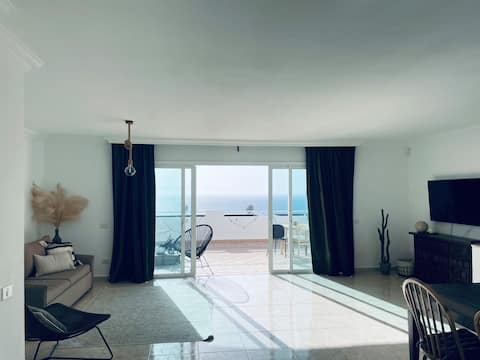 Successful Airbnb property: Cosy sunset 2 bedroom apartment in Santiago Del Teide