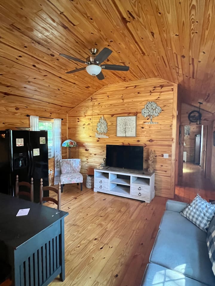 Crystal Creek Cabin - Mississippi