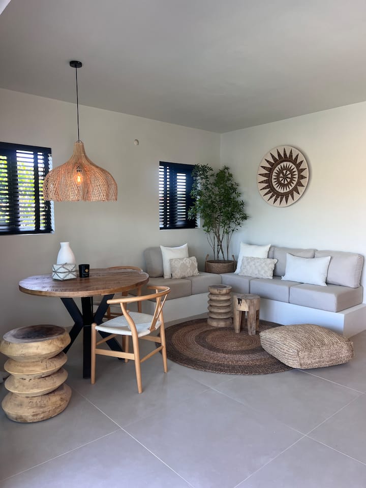 Stylish And New: Bamboo Bungalow Jan Thiel - Curazao