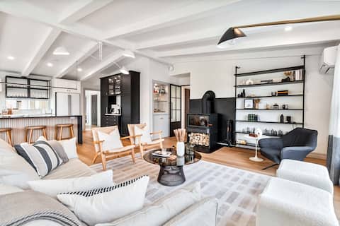 Oceanview Luxury Estate - Magazine Perfect!