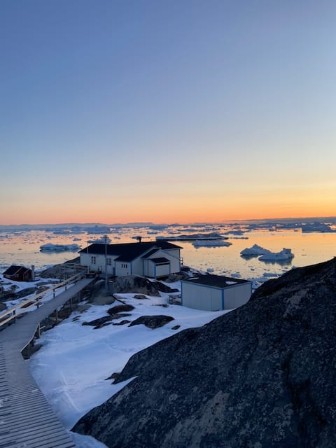 Ilulissat Stay: Seawatch Retreat