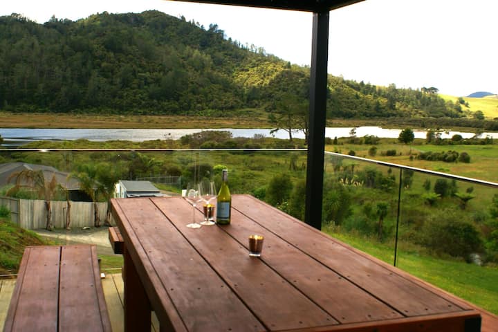 Hosts On The Coast Estuary Views - Whangamatā