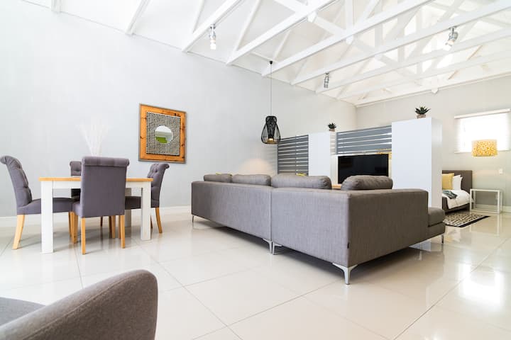 9a The Cube Executive Self-catering Apartments - Swakopmund