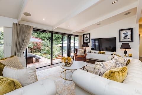 Luxury 3 Bedroom Balinese Beauty