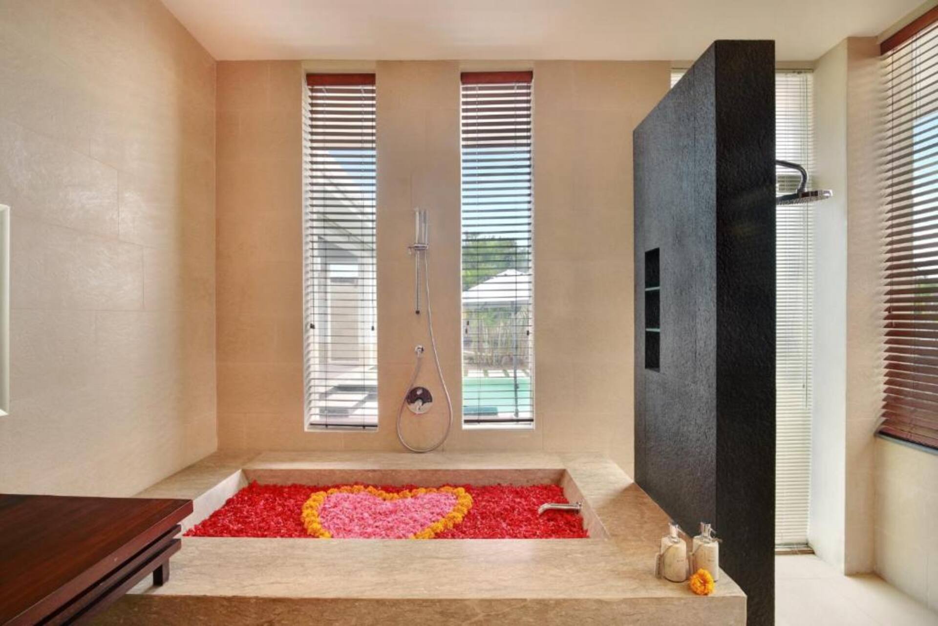 Modern Poolside Haven 5 Bedroom Private Villa in Bali 2