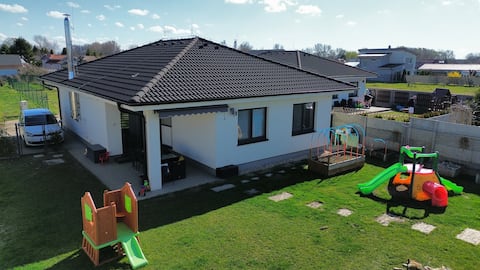 House near Danube, Hamuliakovo