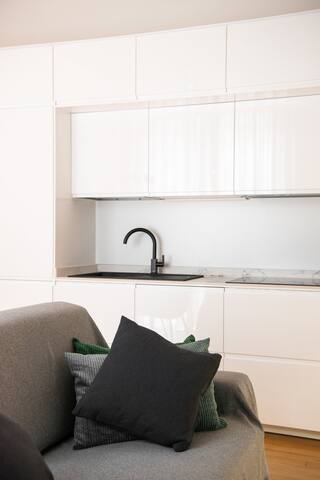 Vittorio Emanuele | Luxe Flat gallery image 5