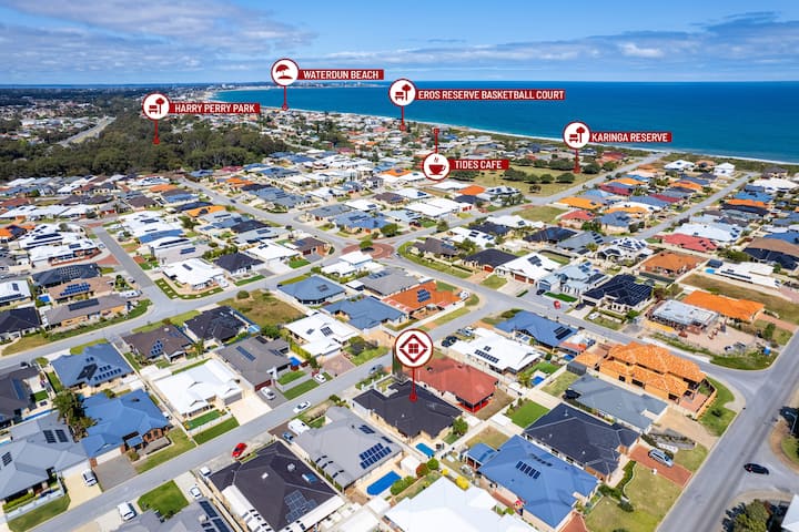 East Rockingham Pool Seaside executive retreat Rockingham-Pool 14pax - Houses for Rent in ...