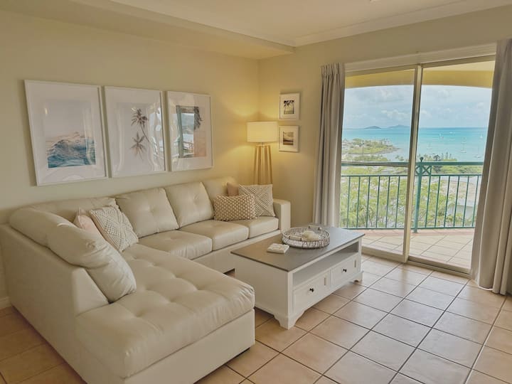 Sea-view Escape In Airlie Beach - Whitsunday Islands