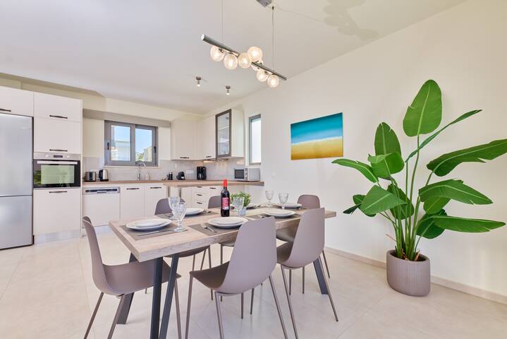 Beach Sand Villas 2 – Beachfront Roof Pool Seaview gallery image 2