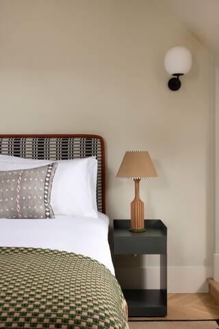 65 Harley Street (Apartment 10) gallery image 5