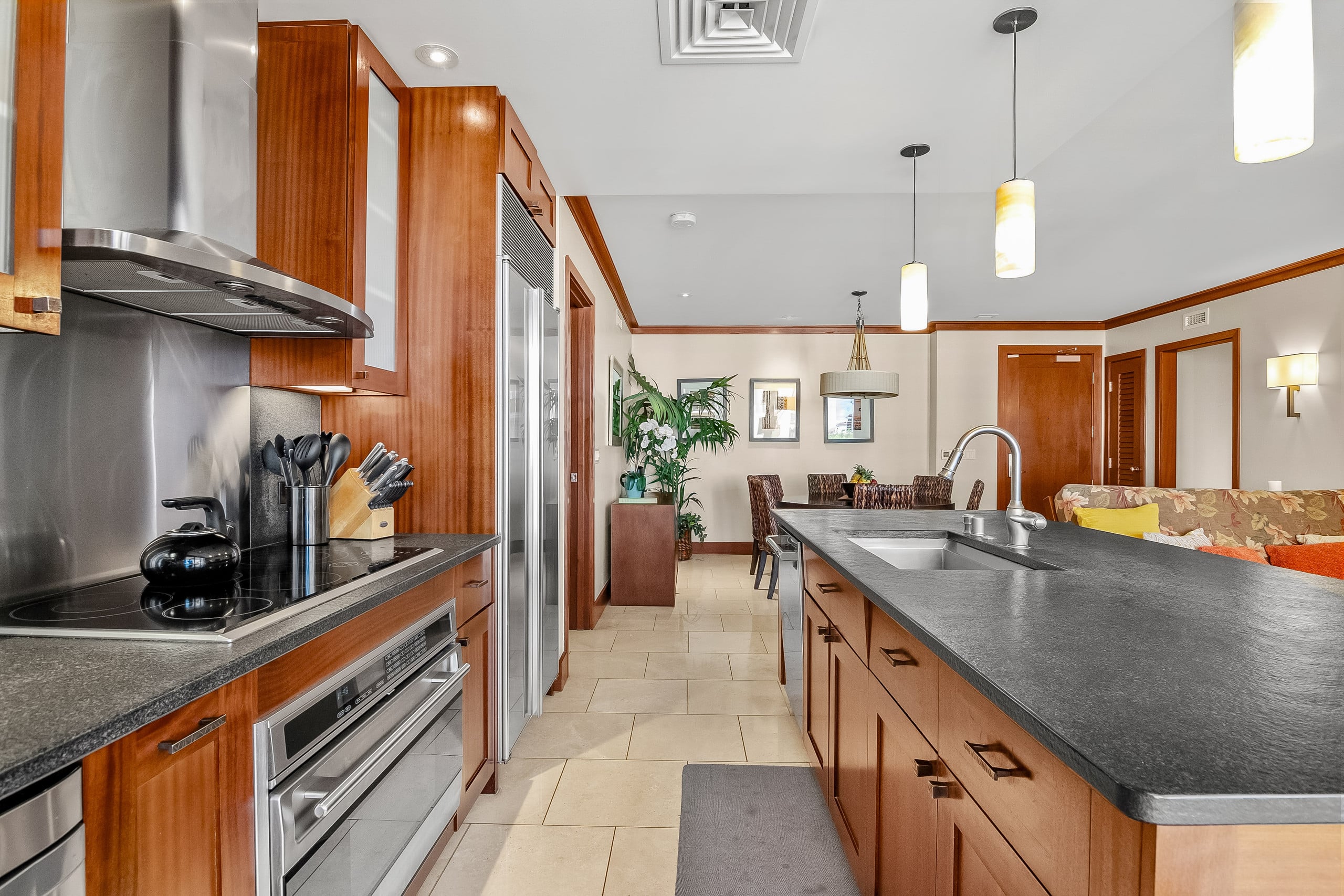 Condo in Kapolei · ★5.0 · 2 bedrooms · 4 beds · 2 private baths - Image 15