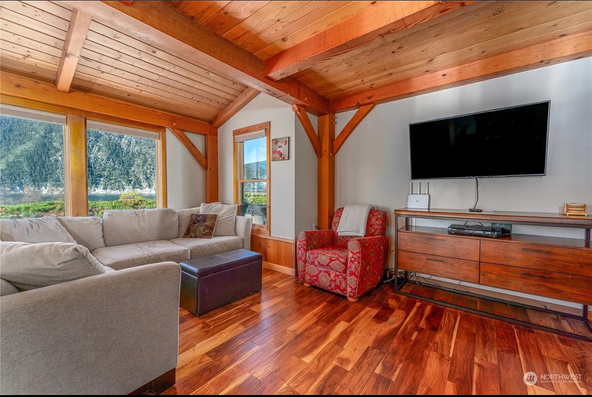 Salon avec canapé gigogne queen size