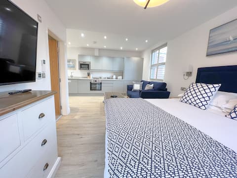 Popular Airbnb listing: 15 Bolthole Suite in Fylde