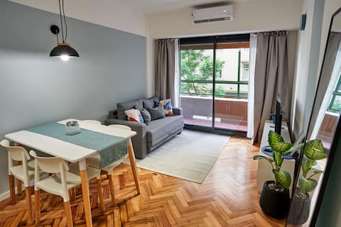 Anuncio de Airbnb popular: My light in San Telmo en Comuna 1