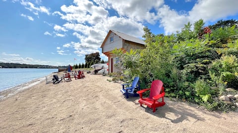 Lakefront Retreat- Private Beach, up to 30 Guests!