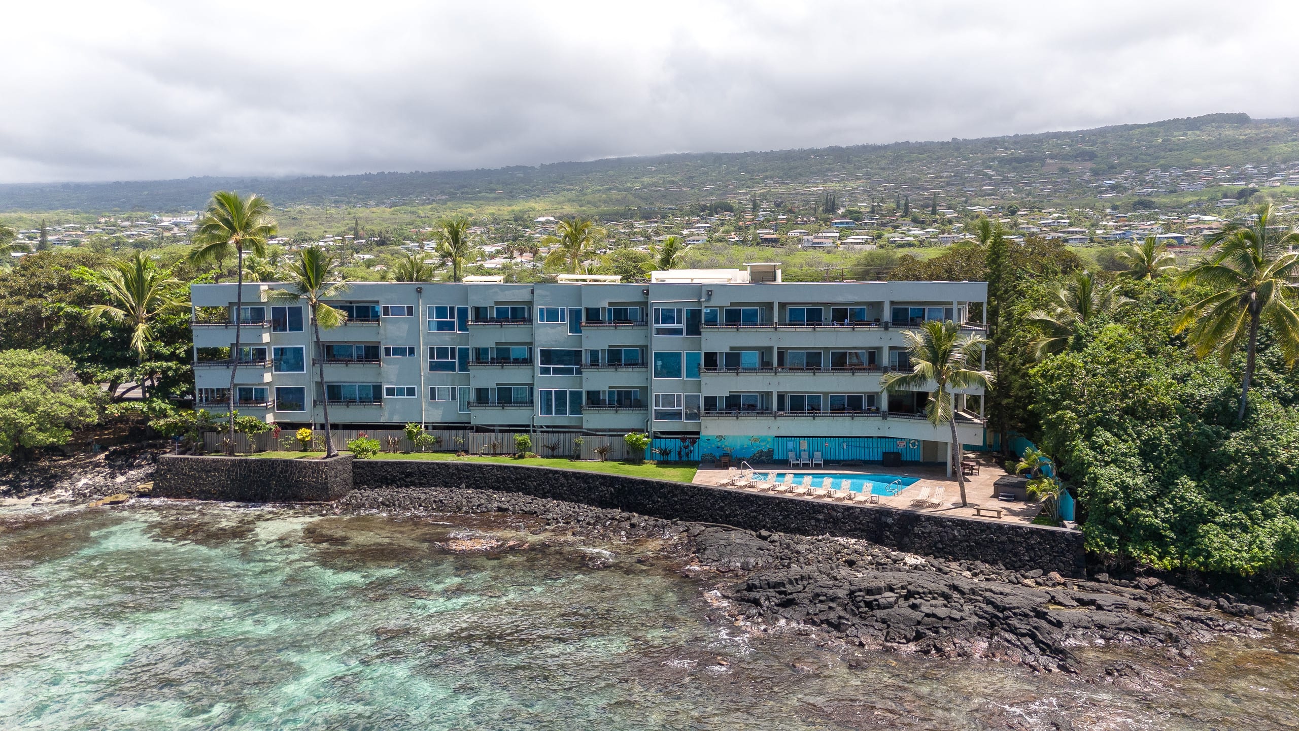 Gorgeous Unit, Stunning Views! - Image 34