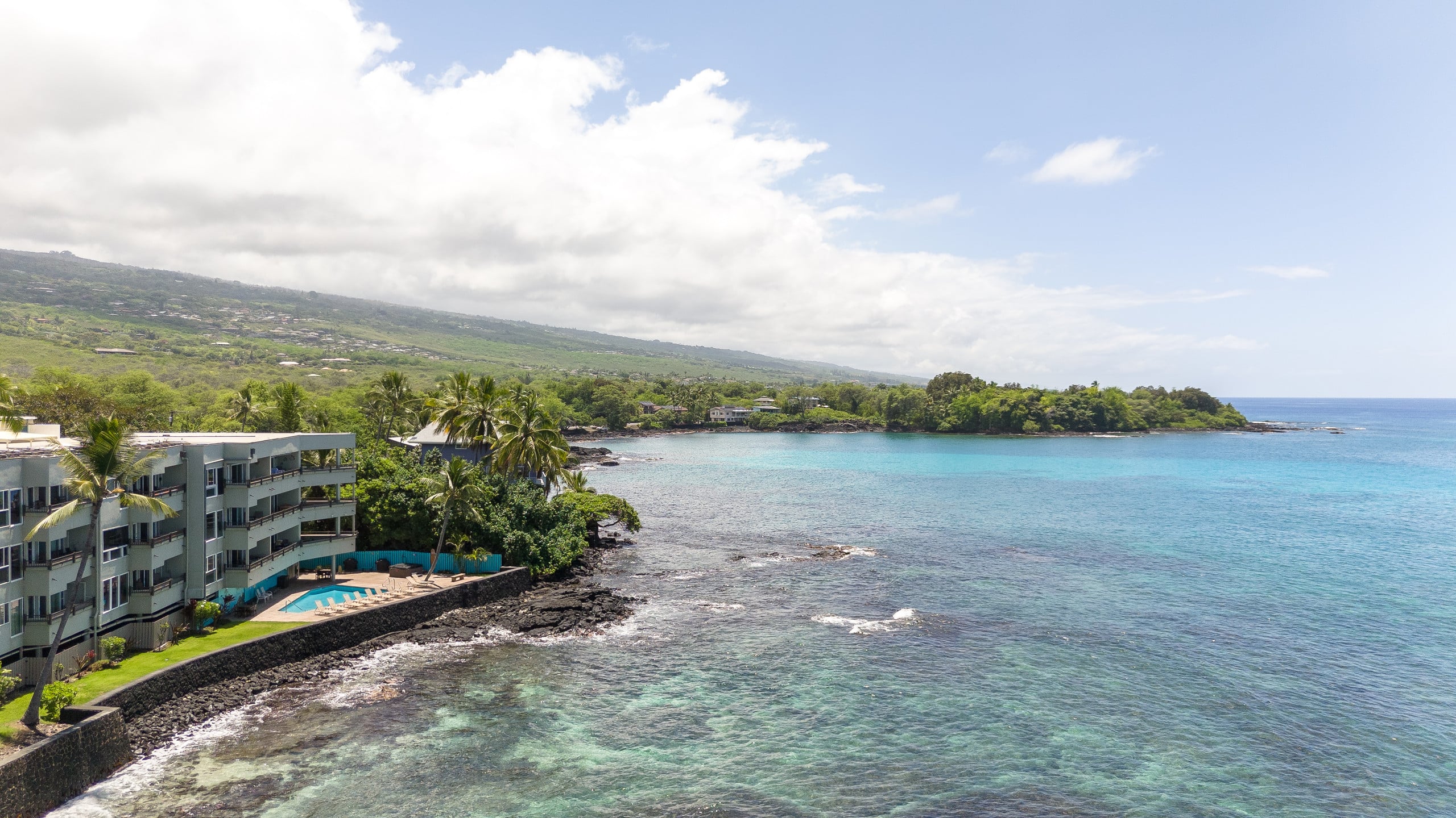 Gorgeous Unit, Stunning Views! - Image 37
