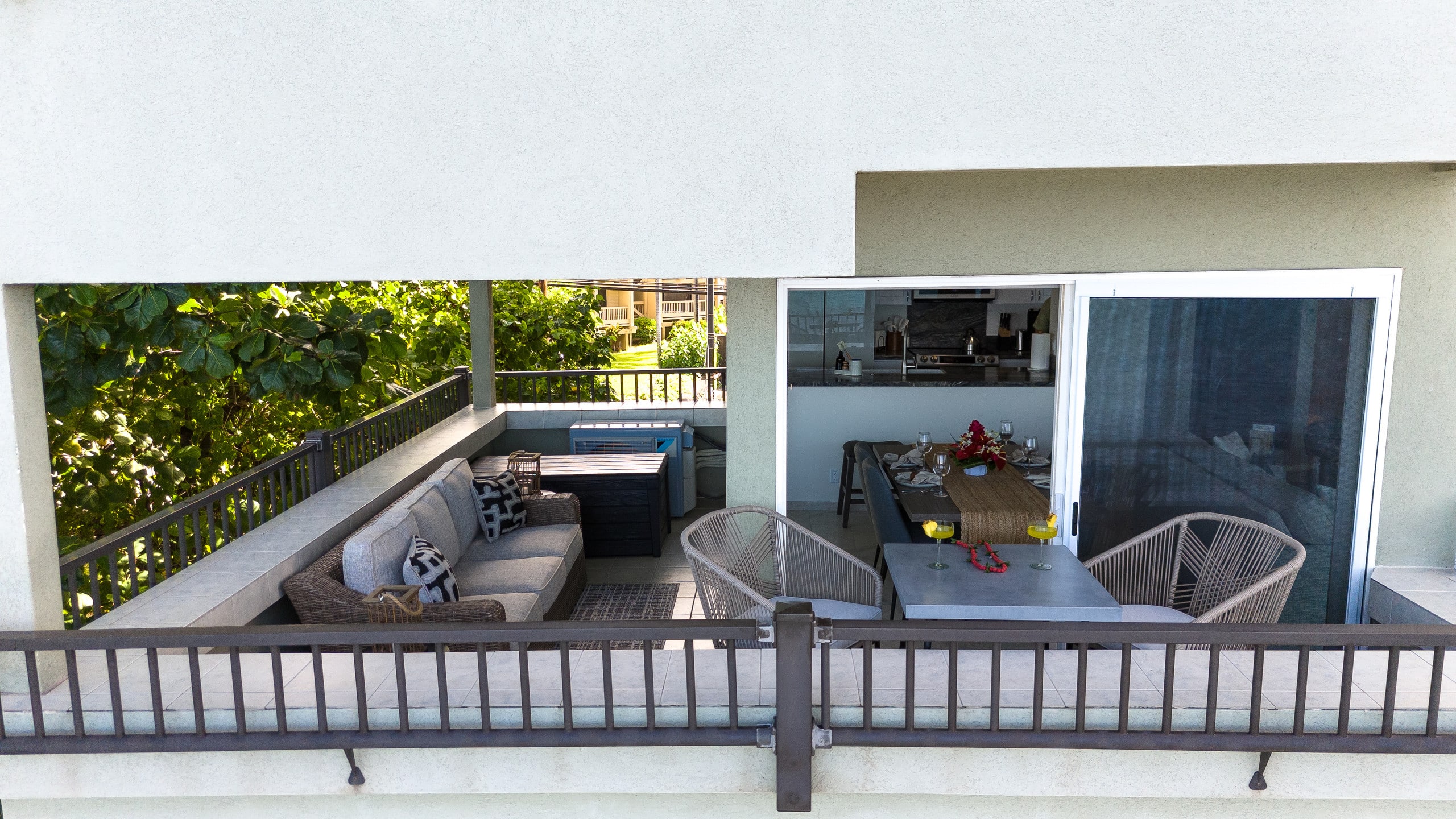 Gorgeous Unit, Stunning Views! - Image 27