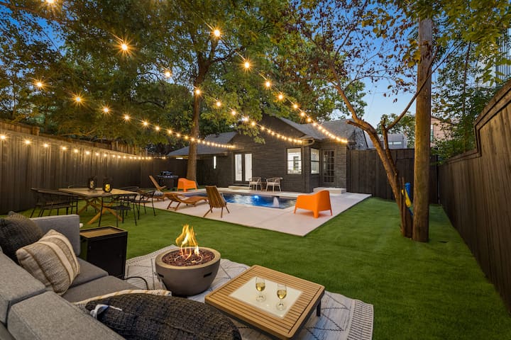Heated Pool located in the Heart of Dallas!