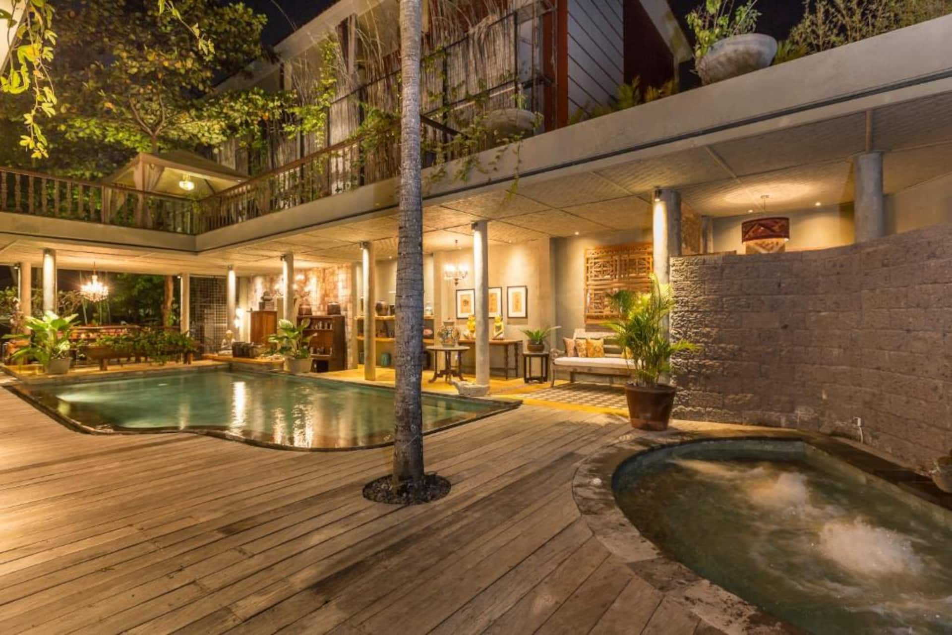 Beach Club Retreat 4 Bedroom Private Villa in Bali 3